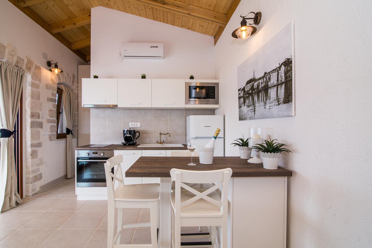 Estate Villa Duo Biograd Na Moru Bagian luar foto